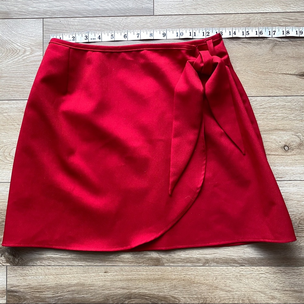 Le Chateau Vintage Wrap Mini Skirt Size Small - Picture 2 of 7